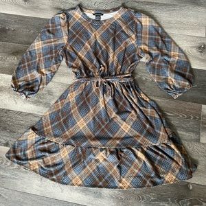 Long sleeve dress size L